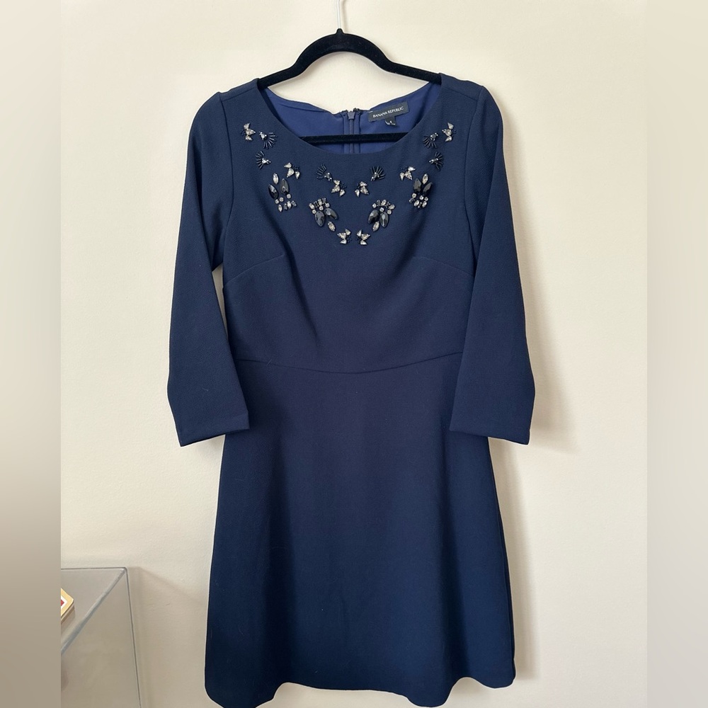 Banana republic women’s long sleeve dress with embellished details